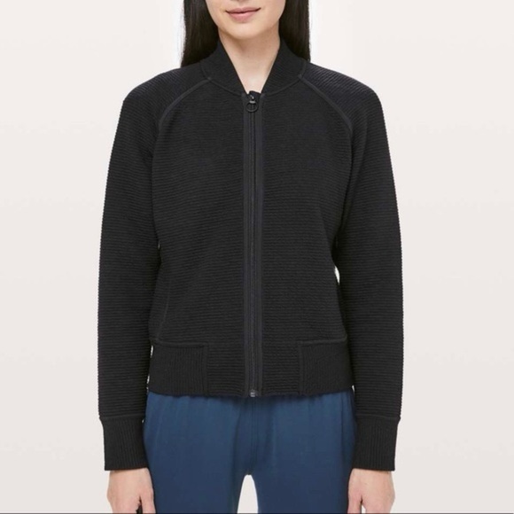 LULULEMON On Repeat Bomber jacket size 6 - Picture 9 of 9